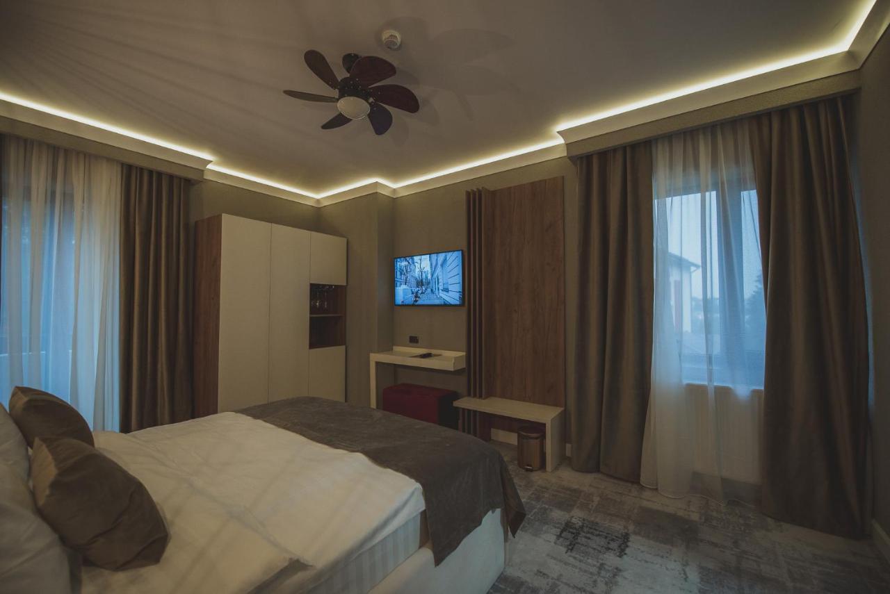 Elexus Boutique Hotel Predeal Exterior photo
