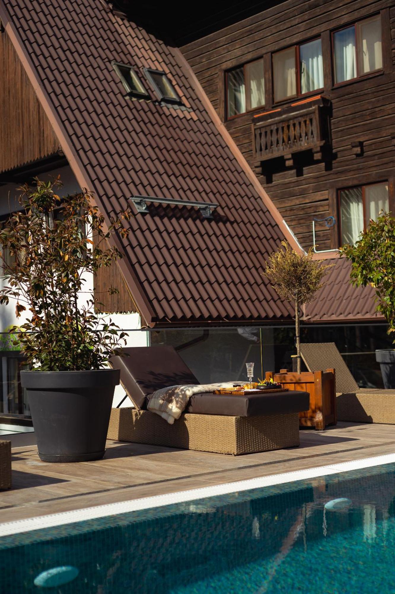 Elexus Boutique Hotel Predeal Exterior photo