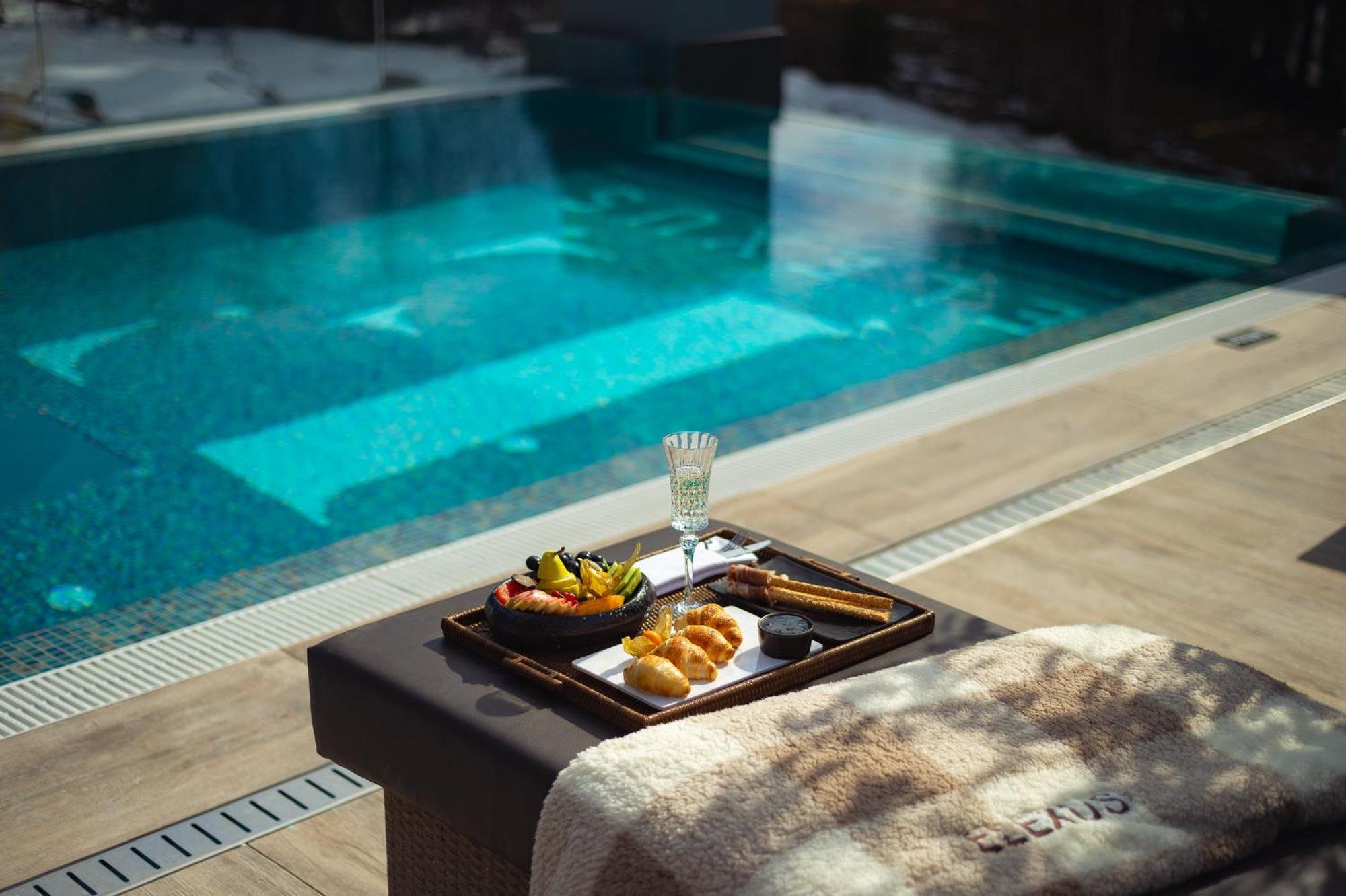 Elexus Boutique Hotel Predeal Exterior photo