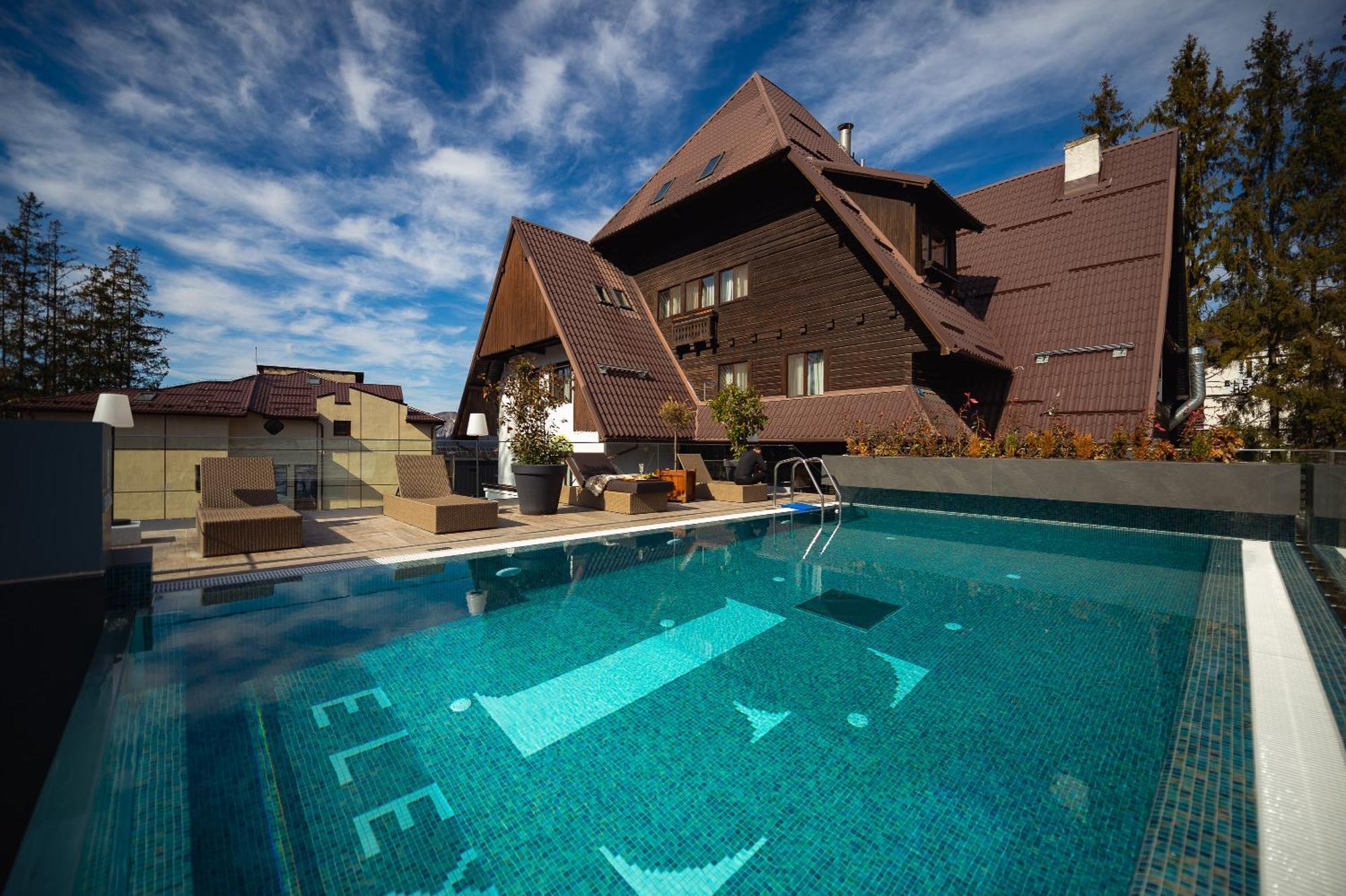 Elexus Boutique Hotel Predeal Exterior photo