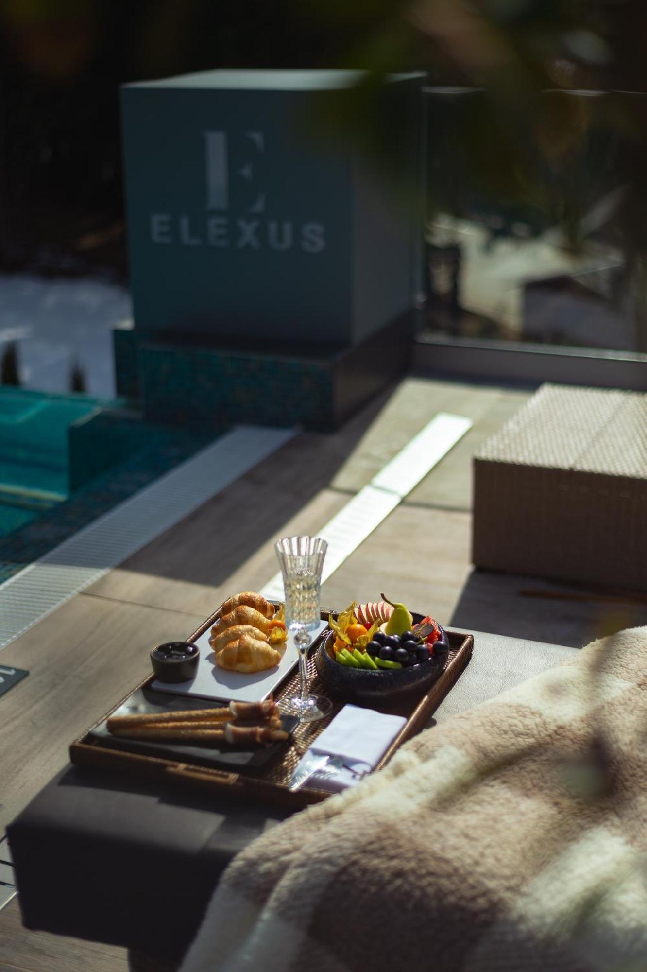 Elexus Boutique Hotel Predeal Exterior photo